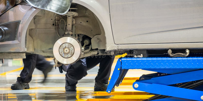 Signs You May Require Tail Lift Repairs